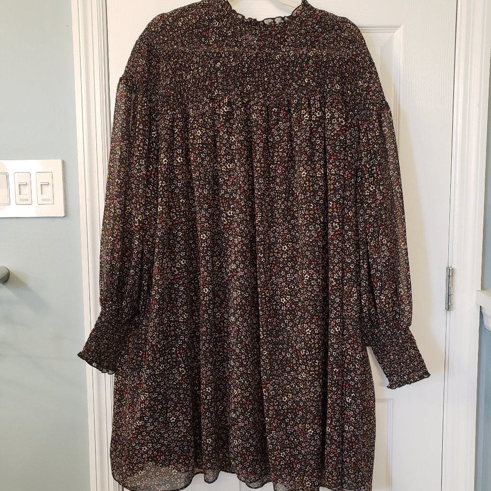 Terra & Sky Ditsy Floral Smocked Neck Dress, 3X, EUC